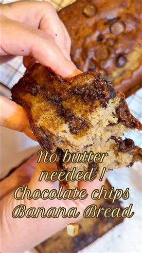 BEST Chocolate chips Banana bread | Full recipe in my channel 🤎🍌