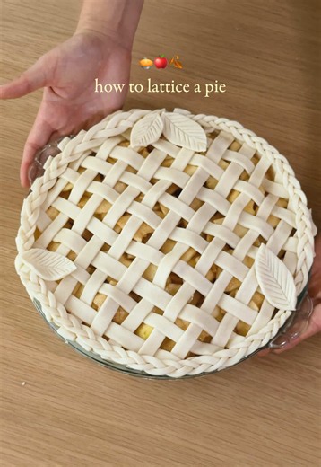 How to lattice an apple pie