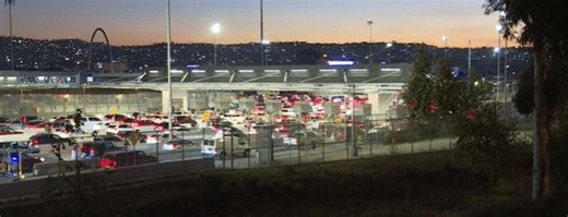 Pilot program offers expedited border lanes for San Diego students living in Mexico