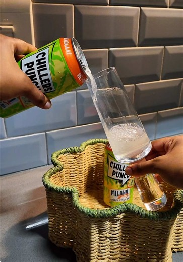 PART 2: My type of Milano Spritz Meal 🥂💚 @Chillers Punch From unboxing to cooking 🇮🇹🍝❤️ I had to put my italian ingredients to good use and make a little something in the kitchen. simple, yummy and made with love ✨ what would you have made? 🙈 #chillerspunch #milanospritz #didimothobi #explore #xyzabc