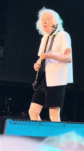 🎸 AC/DC Prove Hard Rock Energy Can Age Without Losing the Force That Makes a Stage Move ⚡