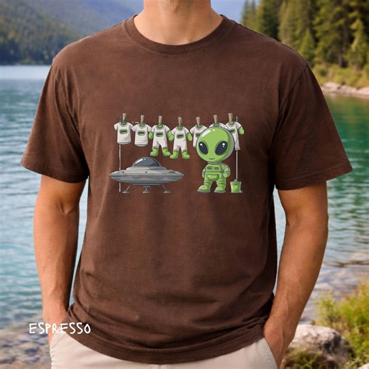 Alien Laundry Shirt Funny UFO Clothesline Design Space Humor Tee Area 51 Outfit Hanging Graphic Sci Fi Joke Gift Weirdcore Aesthetic - Etsy