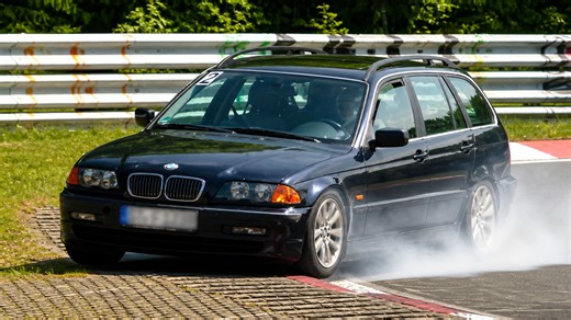 Beinahe-Unfall: Dieser Slide macht den Nürburgring-Moment so intensiv und dramatisch