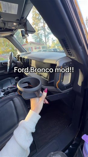 Upgrading the Bronco is my favorite thing ever!!! #fordbronco #broncomods #broncoaccessories
