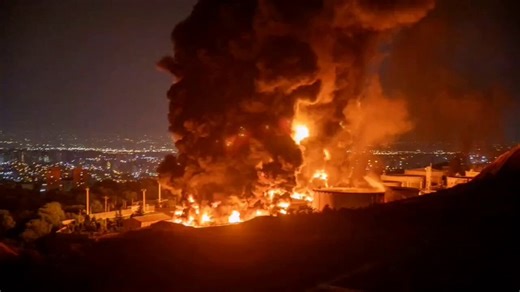 🚨 THIS HAS NEVER HAPPENED BEFORE🚨 NOBODY UNDERSTANDSWHAT THEY JUST TRIGGERED.... 🚨50% WORD will go in #DarknessUSA planning to attack energy infra of IRANAlreadyThe largest LNG plant in the world is on fire in Qatar. Israel Is responsible for this by bombing Iran's gas fields. and 5 years supply shockrecent IRAN attack on OIL refinery gave 5% supply shock and its just a monthTHIS IS A MAJOR WORLD CRISIS‼️IRAN WARNS will plunge Saudi Arabia into darkness if U.S. destroys Iranian power plants, 