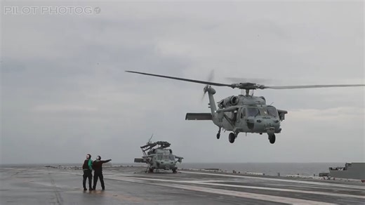 Watch how US helicopters destroyed 3 Houthi boats near Yemen - "No mercy"