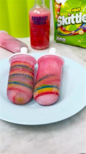 Sour Skittles Extreme Popsicles #cocktail #candy #skittles