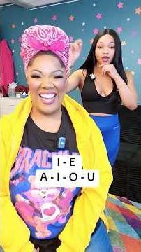 Learn This VIRAL Exercise With Us On BROADWAY!!!🤩😍🎶