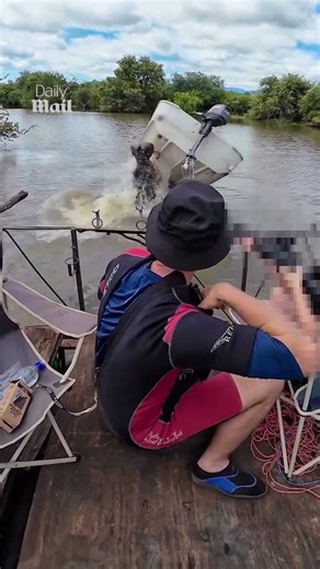 Angry hippo goes after park ranger