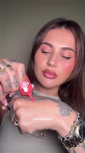 @jamiegenevieve shows us how to blush with NEW shades Malbec 🍷 and Sorbet 🍧