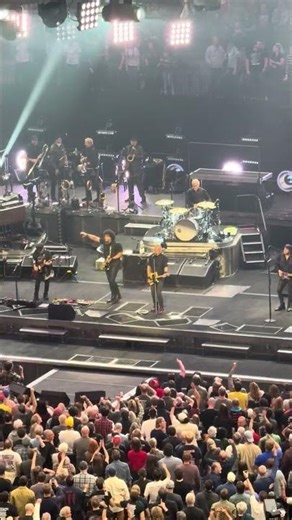 Springsteen - Land of Hope and Dreams America Tour - Opening Night - Target Center Minneapolis 3/31