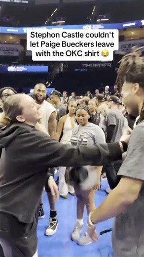 That UConn connection 😅 (via @Spurs/TT)