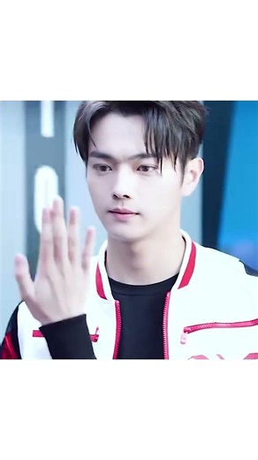He's different💖 ｜ Falling Into Your Smile ｜ YOUKU Shorts