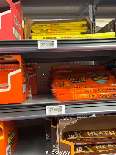 🇺🇸 Walmart's new electronic tags can change prices in real time.It means in the future we could see dynamic pricing: fluctuating by demand, time, and algorithms.Wild