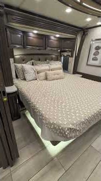 2023 Newmar London Aire for $499k at RV Select in Seffner Florida i