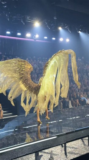 Elsa Hosk's angelic runway moment at Victoria's Secret