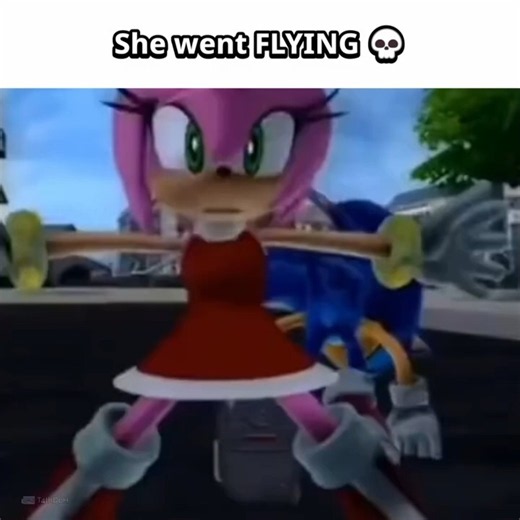 Silver OBLITERATES Amy 💀 #sonic #memes