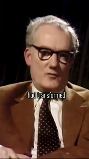Noam Chomsky: Linguistics Genius & Anti-War Icon #shorts
