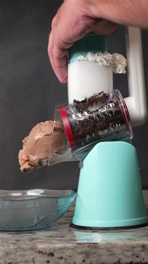 5-Second Oreo Ice Cream Hack #foodhack #easyrecipe #viral