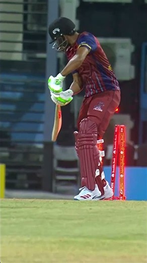 He has CHOPPED it onto his stumps! 🫣