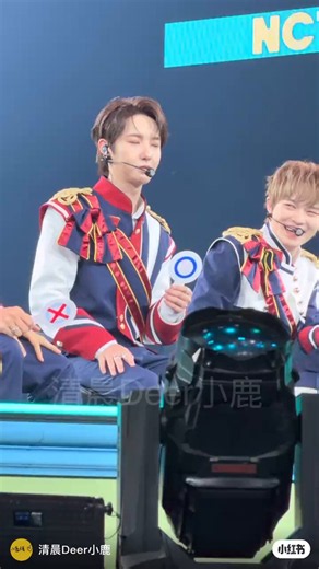 this diehard exo-l singing monster so cutely 😆😆🤏🤏 https://t.co/LhU1unsLrw