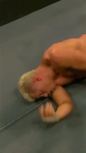 OH C’MON DREW!! Cody has been ELIMINATED from the Men’s #RoyalRumble Match 👎