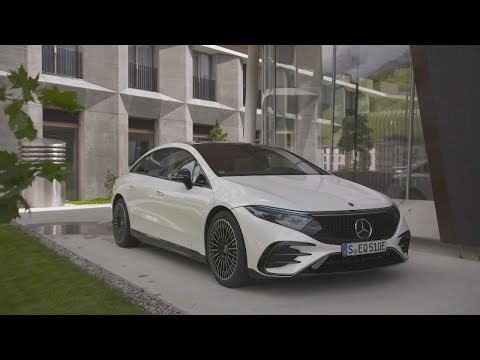 Mercedes-Benz EQS 580 4MATIC Diamond White (2022) Exterior Interior Driving