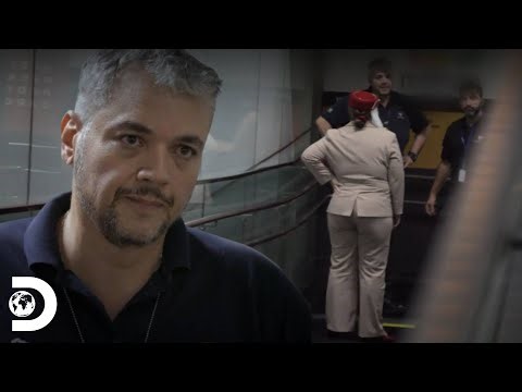 O Enigma do Viajante e da Mala Sob a Lupa Fiscal | Aeroporto – Área Restrita | Discovery Brasil