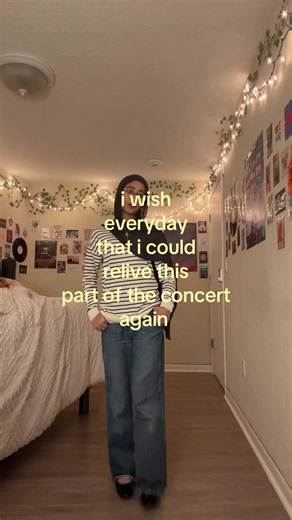 Phoebe Bridgers concert moments — relive the Lost Weekend scene