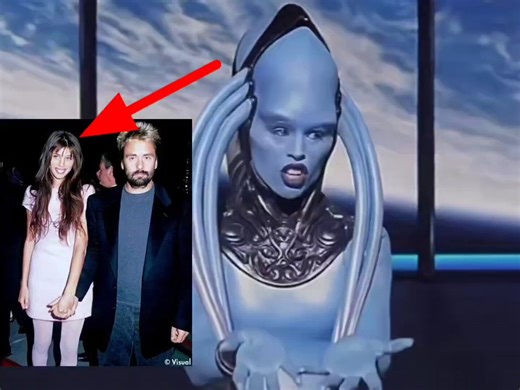 Natalie Portman says she faced "se×ual terrorism" as a 13-year-old after the release of the film Léon: The Professional.The Fifth Element (1997) is ruined for many knowing the director Luc Besson was (32) started a romantic relationship with the blue alien lady, who was only 15.Natalie Portman was 12 years old when she starred in Luc Besson's Léon: The Professional. At that time, Besson was in a relationship with Maïwenn Le Besco.Maïwenn has claimed that the relationship between Portman’s charac