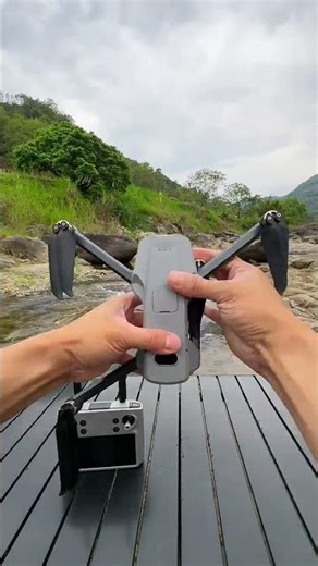 A drone perfect for complete beginners, with no complicated controls, even a novice can pick..