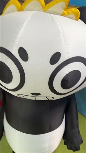 Combo Panda's Silly Dance!