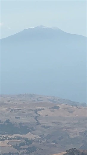 Vulcano Etna filmed from Troina, he is sleeping. #4k #travel #italy #sicily