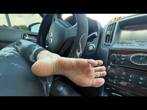 Heavenly Feet | Christmas Feet Competition 👣🎄