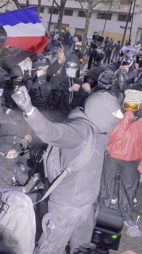 On October 24th, hundreds of thousands of protesters took to the streets across France for ‘Act II’ - the second weekend of nationwide demonstrations following the violent unrest of October 17th. What began as a student-led movement over deteriorating schools and education has grown into a nationwide revolt over the cost of living and a government accused of failing its people. @Mimi Yates | Journalist 🕵️‍♀️ reports on the ground in Paris, witnessing the clashes firsthand, to investigate the an