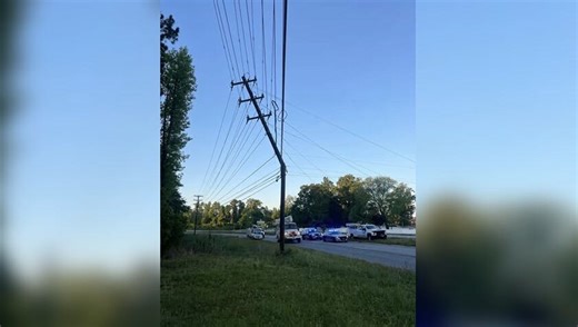 Broken poles lead to a power outage for thousands in Jacksonville neighborhood