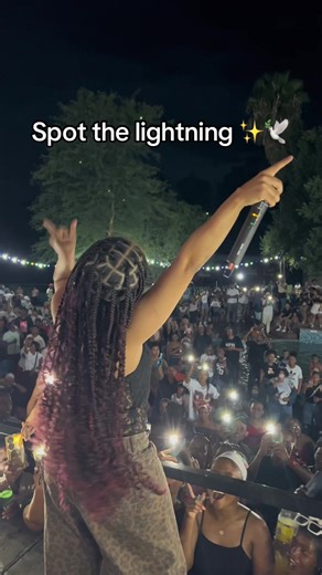 POV: my manager is my DJ too😭🤞🏻❤️ tag her in the comments✨ #therealkaymedusa