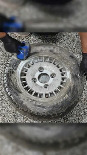 This Wheel Cleaning Is Extremely Satisfying!