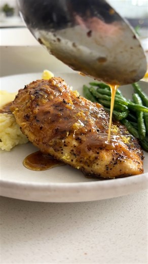 Simple is best with this easy lemon pepper chicken dinner! Chicken breasts are coated in a bright and tangy lemon pepper seasoning, seared until golden, and then topped with a drizzle of the best lemony garlic butter sauce. Recipe at: https://downshiftology.com/recipes/lemon-pepper-chicken/ | Downshiftology