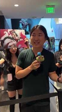 Asking fans at the CLG / TSM Showmatch what their favorite #LCS moments ever are 🥹