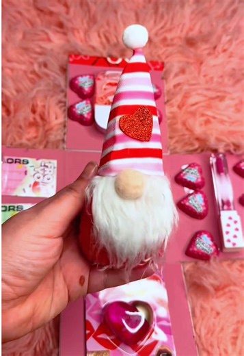 🩷 Super Cute @Dollar Tree DIY Valentines gift idea! #dollartree #DIY #valentinesdaygift