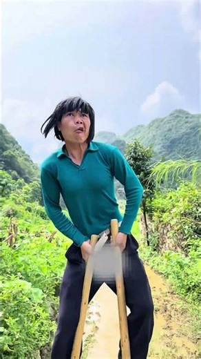 He Saved THAT Shoe… But Lost It Anyway 😳