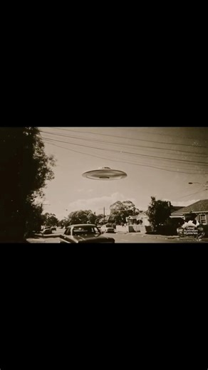 200 Students Watched a UFO