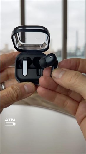 Unboxing Samsung’s New $250 Galaxy Buds 4 Pro in Black