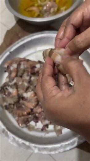 হেড লেছ চিংড়ি মাছ পরিষ্কার করার পদ্ধতি #parnascooks