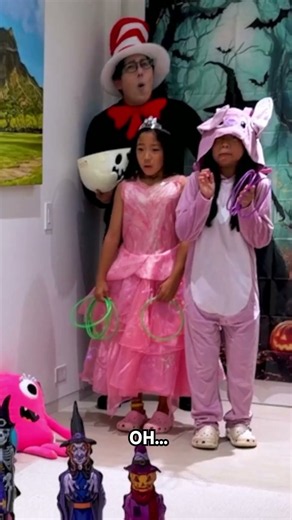 CAT HAT TRICK OR TREAT CHALLENGE