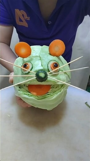Cabbage Cuties Teddy Bear Carving ArtFrom Cabbage to Cute Teddy Bear Food Carving