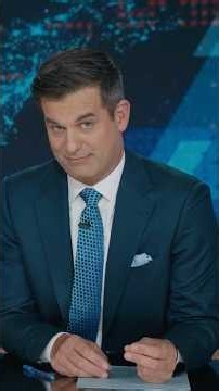 Vivek Ramaswamy showed everyone what happens when you skip lifting kids day at the gym #dailyshow