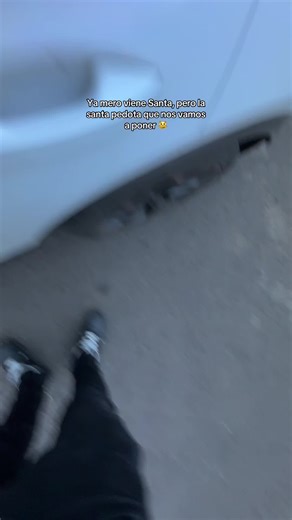 Video de Emmanuel Valencia (@emmanuelvalencia777) relacionado con “santa hat tree topper”