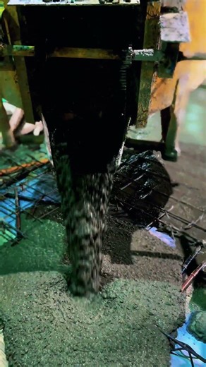 Self compacting concrete placing